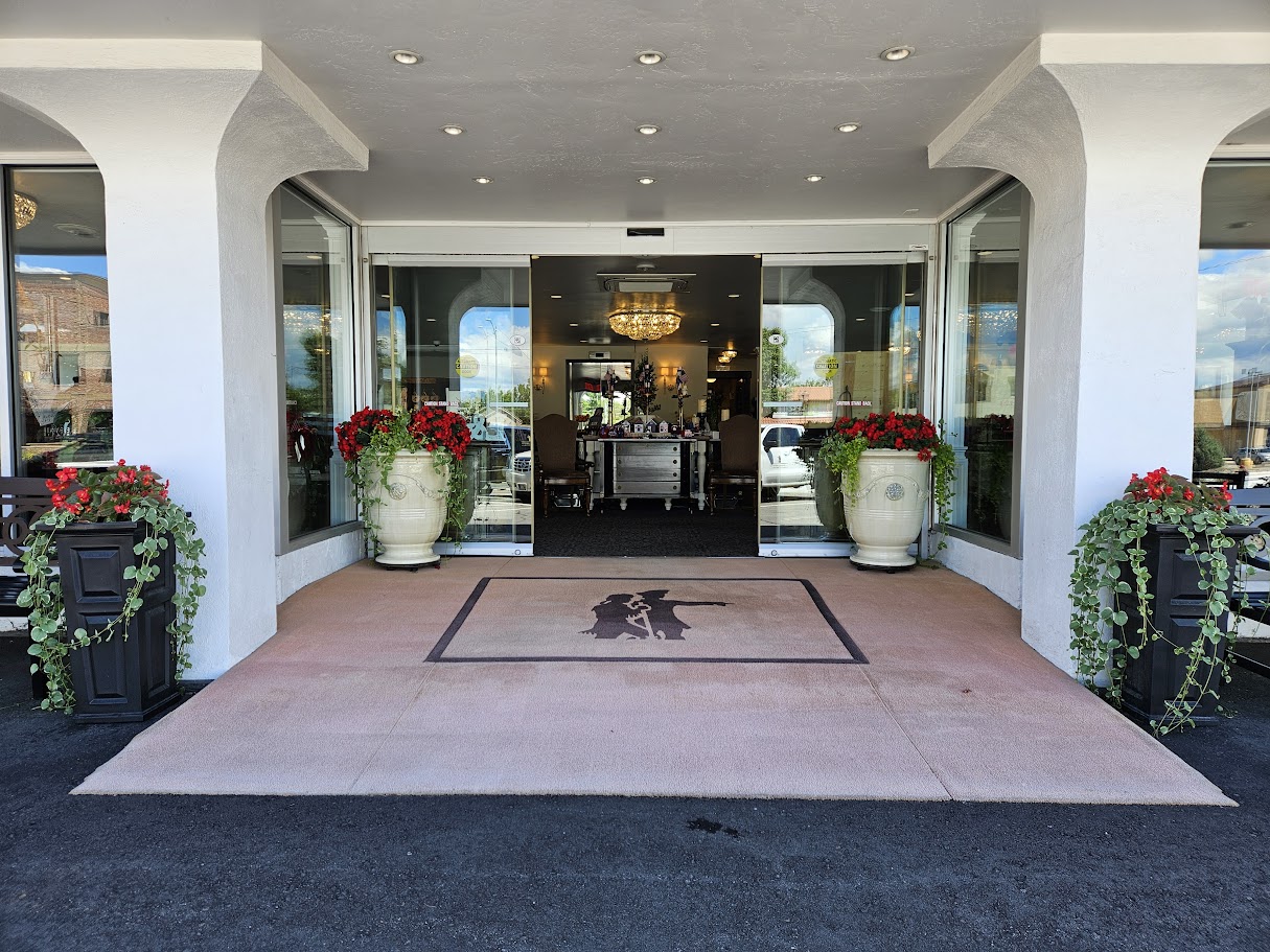 The front entry with the Lewis and Clark emblem